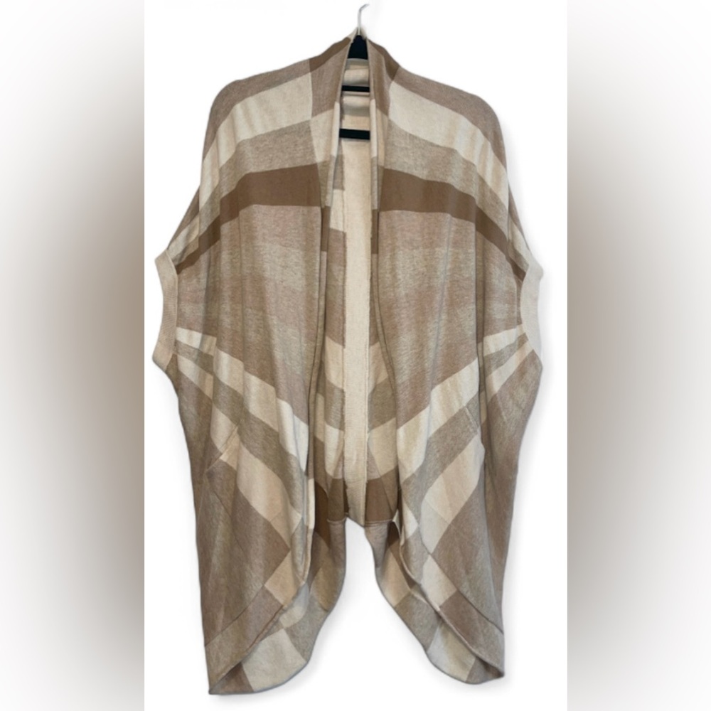 Sparrow Tan and Cream Patterned Shawl